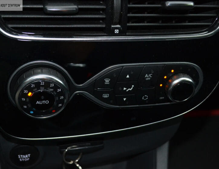 Renault Clio 23