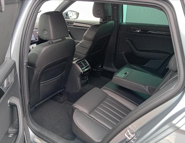 Škoda Superb 13