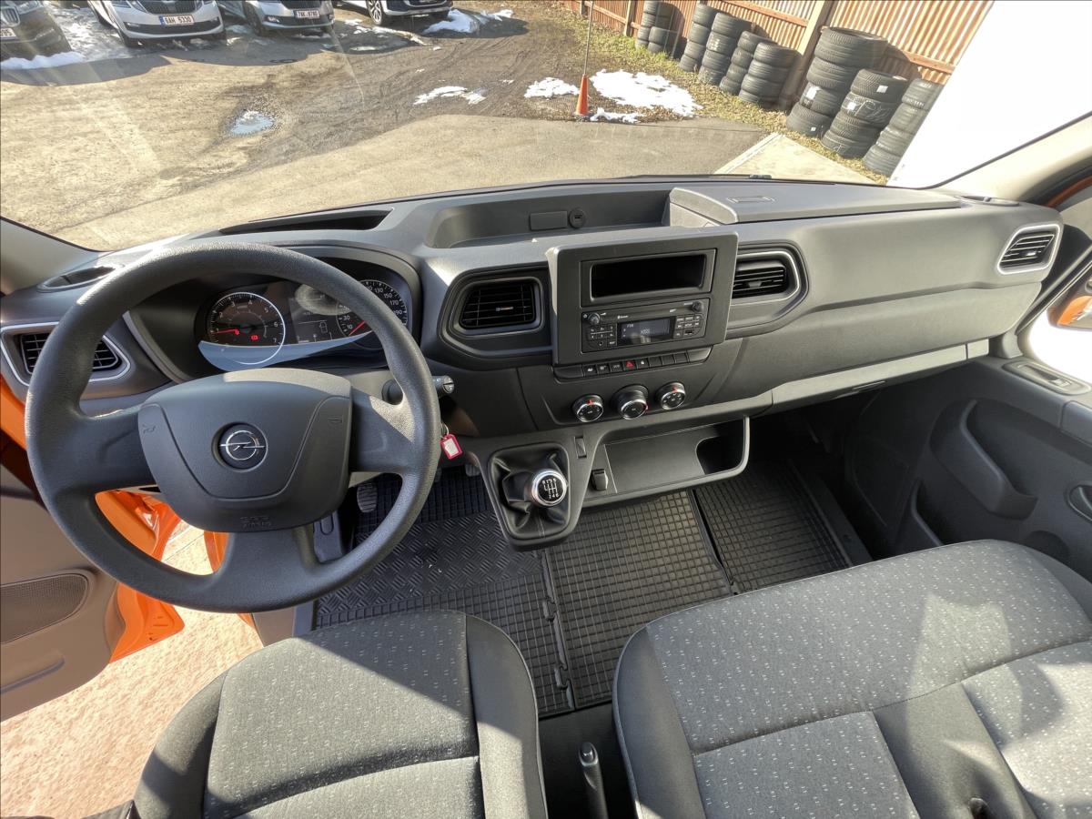 Opel Movano
