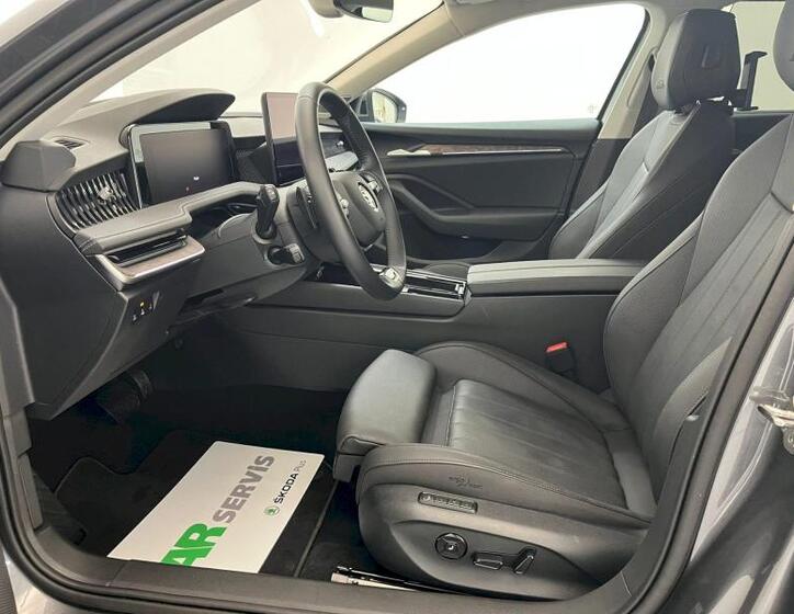 Škoda Superb 18