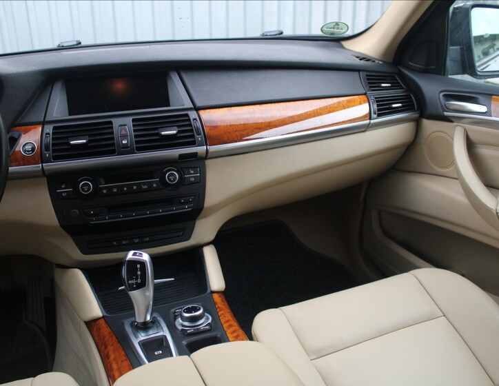 BMW X6 12