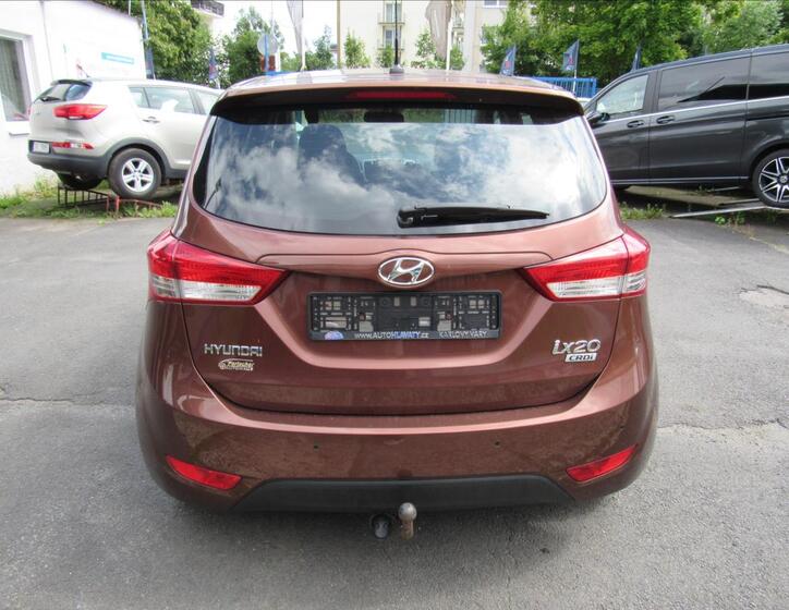 Hyundai ix20 5