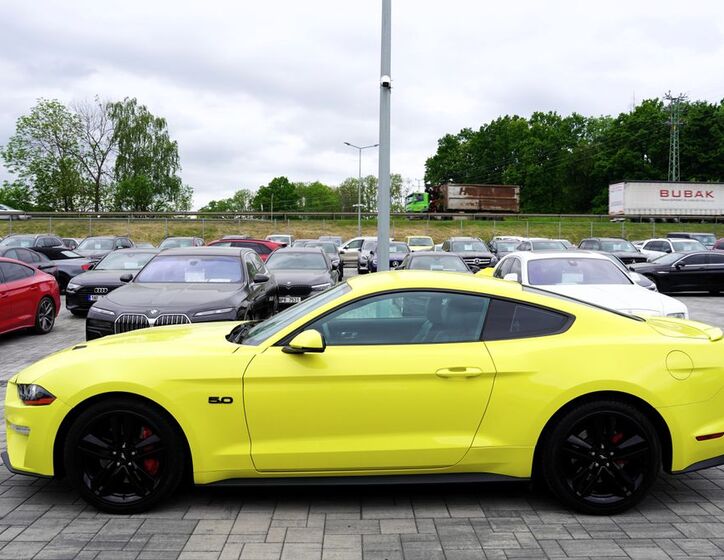 Ford Mustang 3