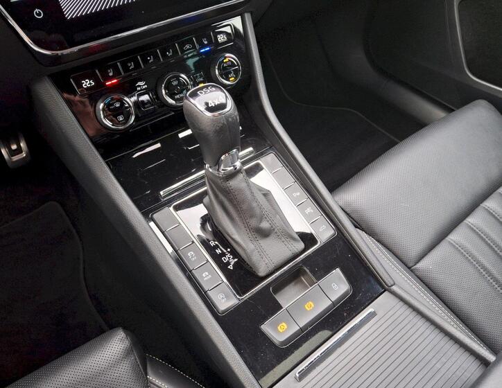 Škoda Superb 24