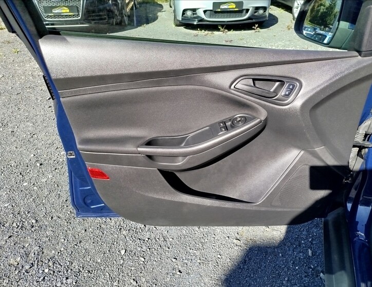 Ford Focus 11