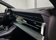 Audi Q7 22
