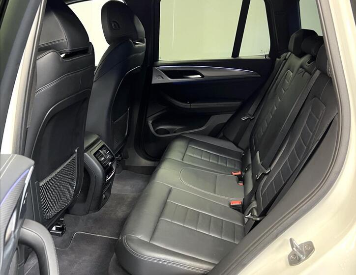 BMW X3 8