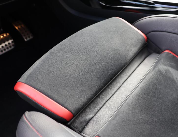 Mercedes-Benz CLA 43