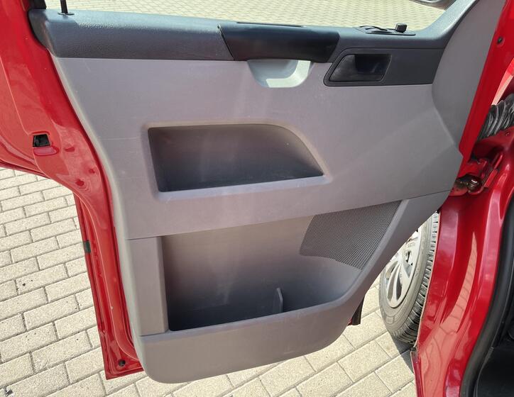 Volkswagen Transporter 9