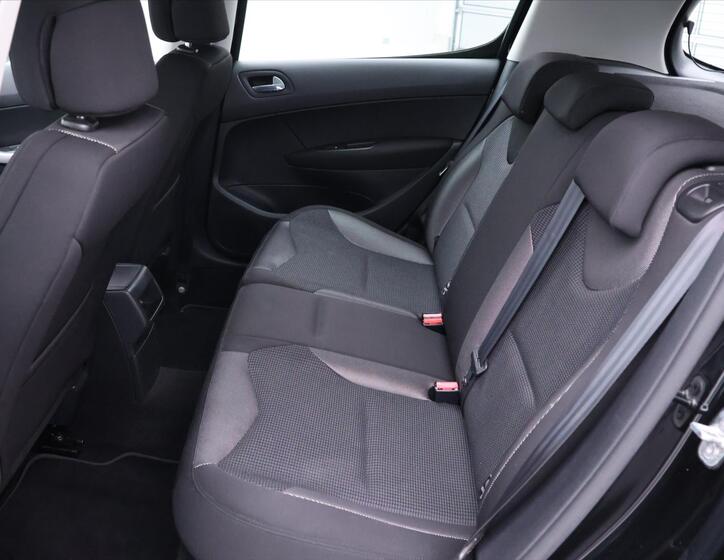 Peugeot 308 11