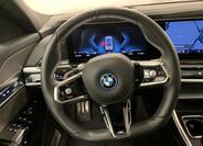 BMW i7 12