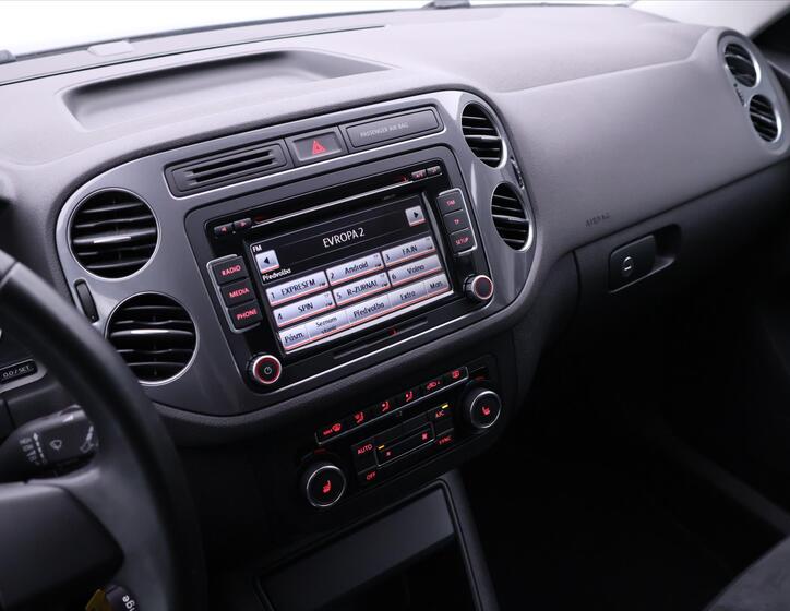 Volkswagen Tiguan 16