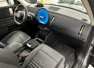 Mini Countryman 9
