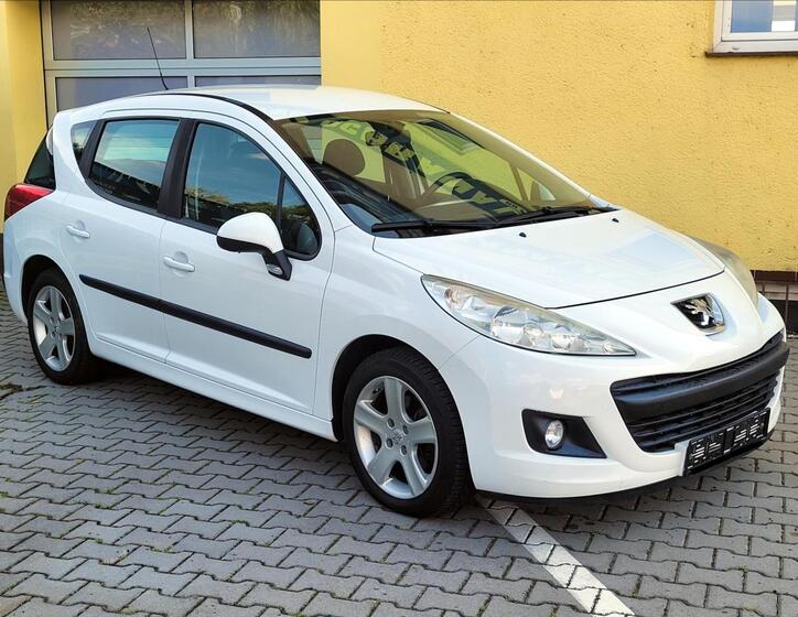Peugeot 207 1