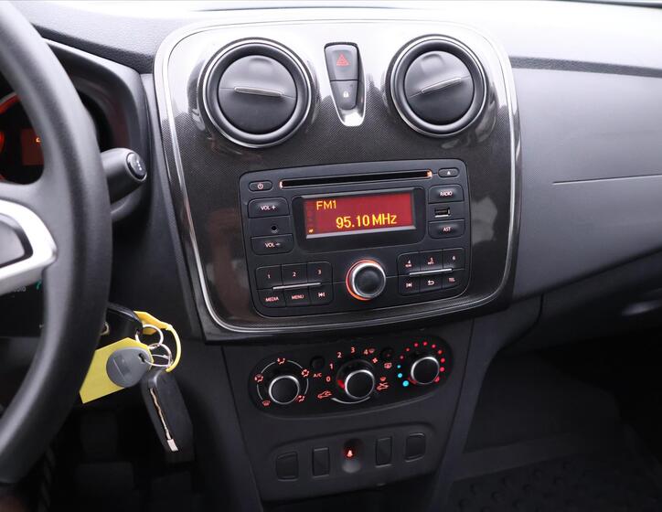 Dacia Sandero 23