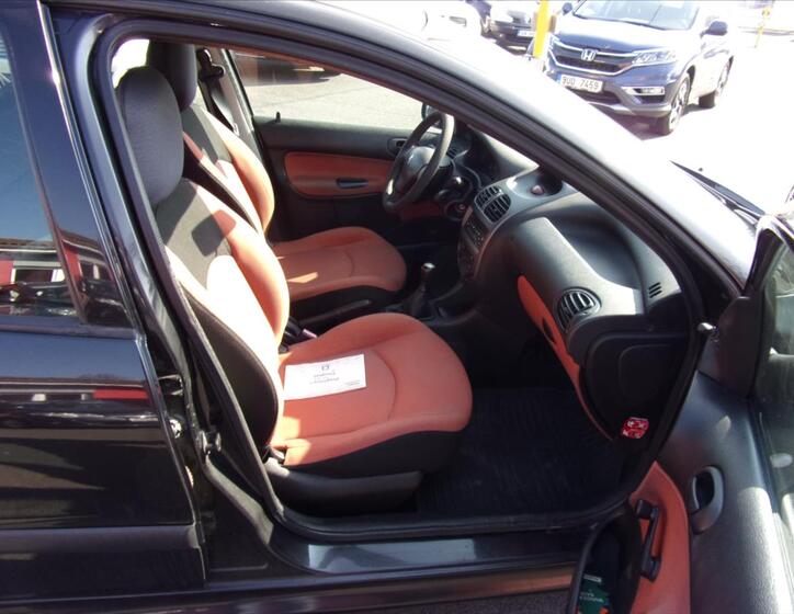 Peugeot 206 8