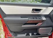 Toyota Sequoia 18