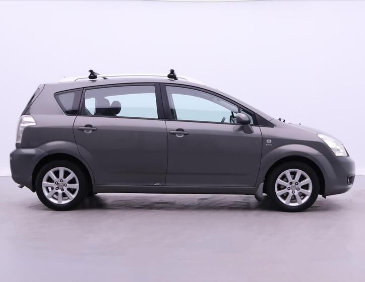 Toyota Corolla Verso 8
