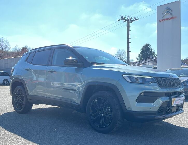 Jeep Compass 14