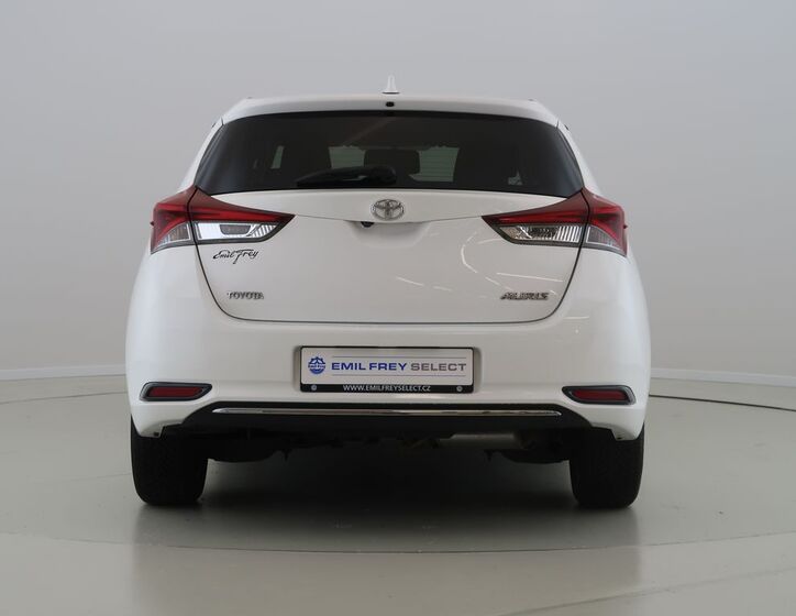 Toyota Auris 6