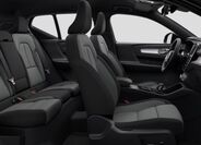 Volvo XC40 8
