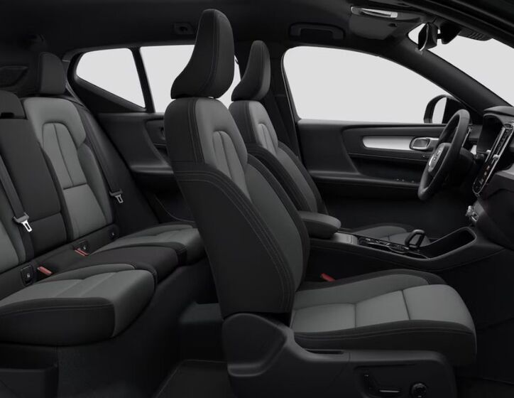 Volvo XC40 8