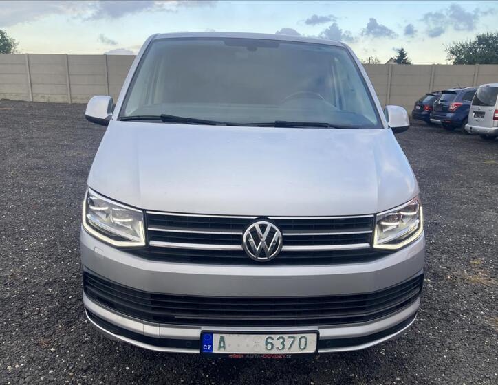 Volkswagen Multivan 26