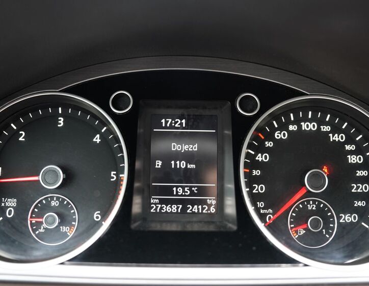 Volkswagen Passat 33