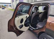 Mini Countryman 13