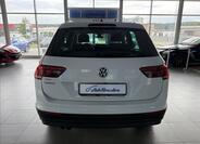 Volkswagen Tiguan 5
