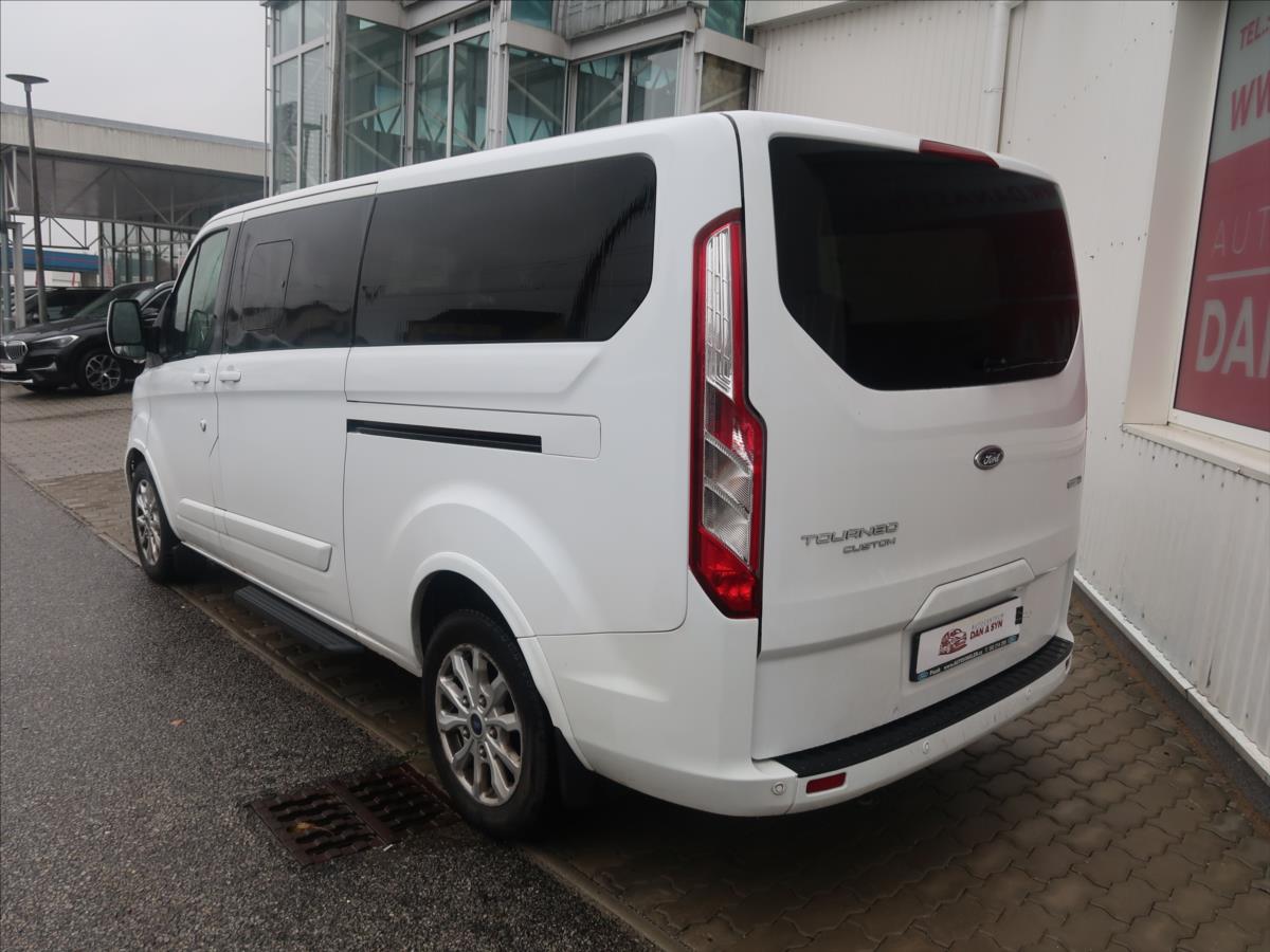 Ford Tourneo Custom