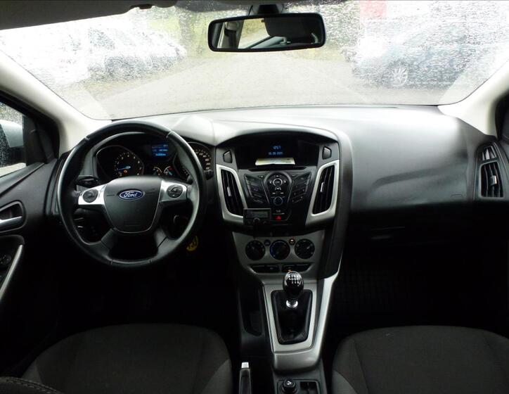 Ford Focus 26