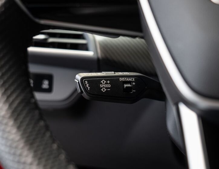 Audi e-tron 17