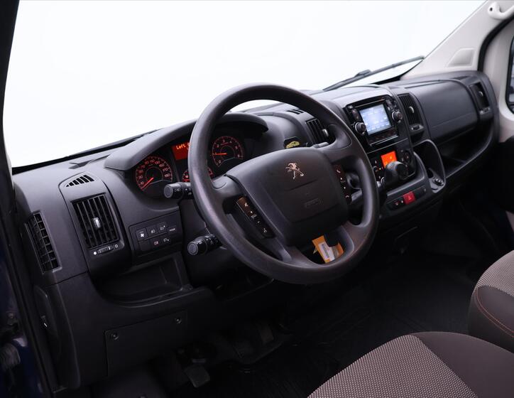 Peugeot Boxer 24