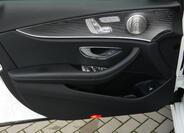 Mercedes-Benz Třídy E 8