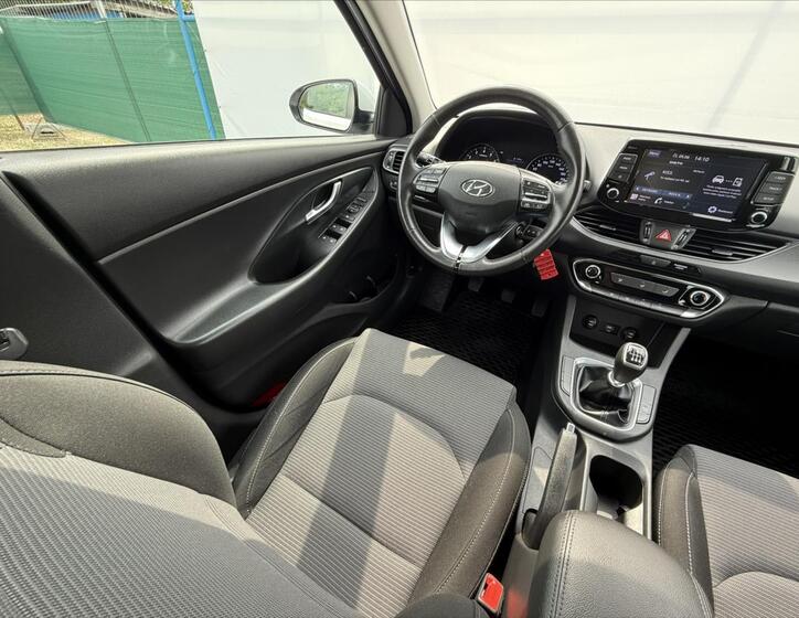 Hyundai i30 13