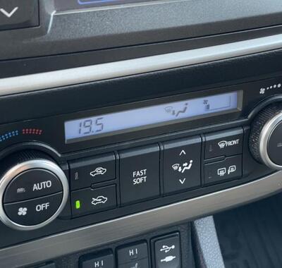 Toyota Auris 23