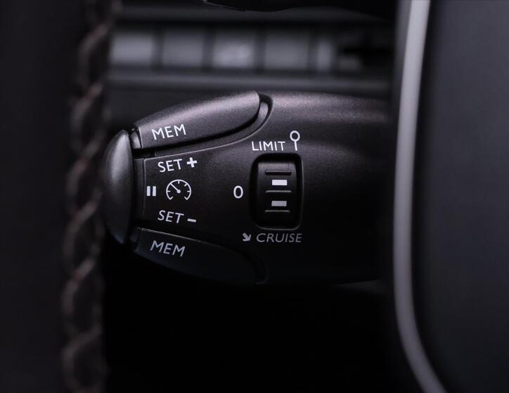 Peugeot 5008 25