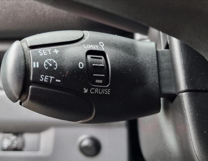 Opel Vivaro 23