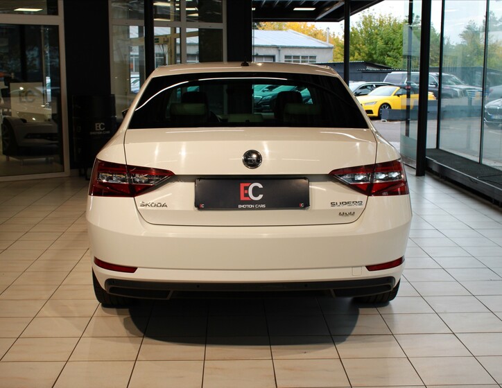 Škoda Superb 5