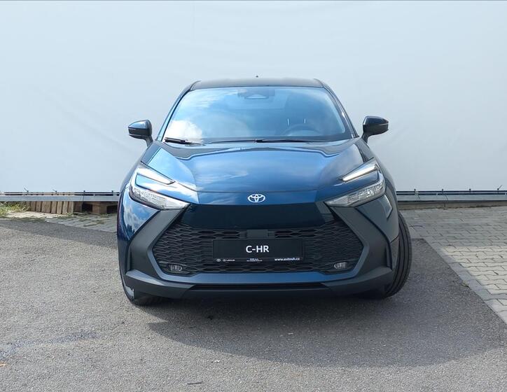 Toyota C-HR 4
