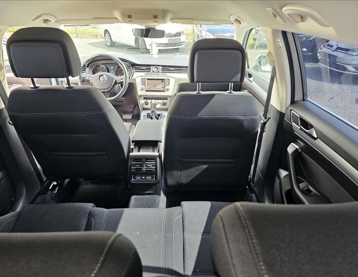 Volkswagen Passat 32