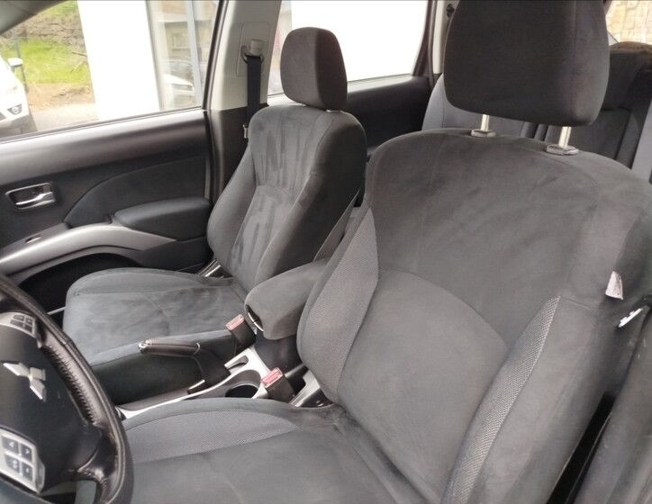Mitsubishi Outlander 11