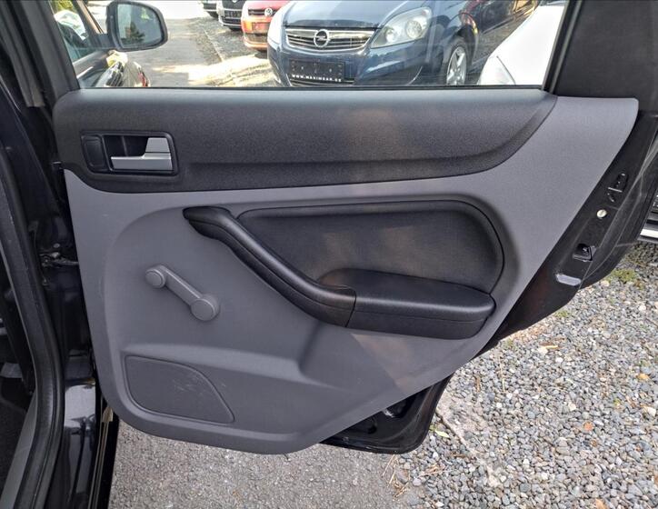 Ford Focus 18