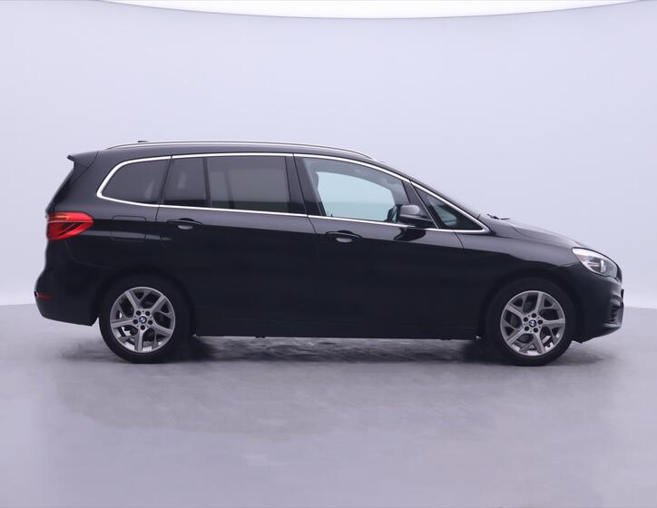 BMW Řada 2 8