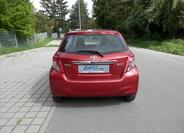 Toyota Yaris 8