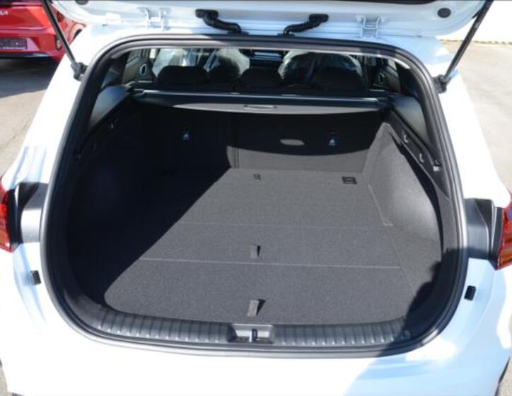KIA Ceed 8