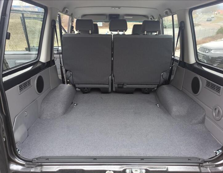 Toyota Land Cruiser 11