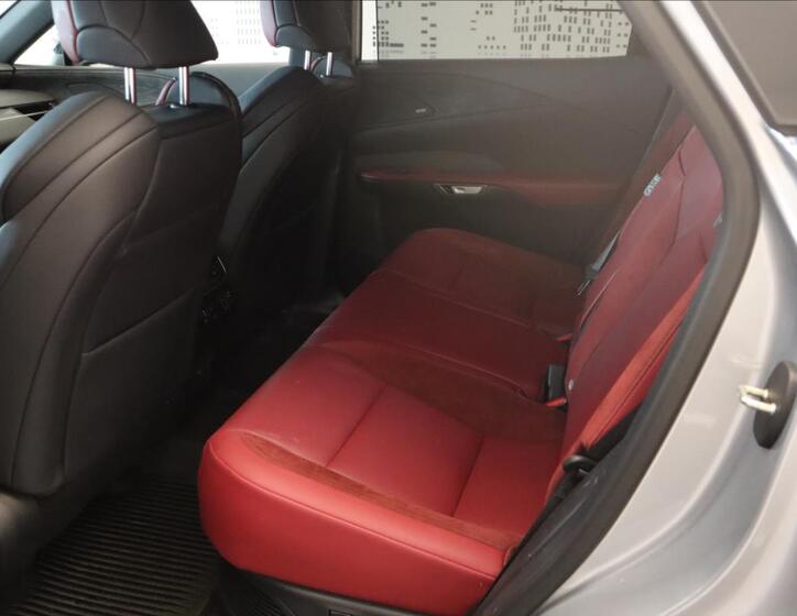 Lexus RX 500h 15
