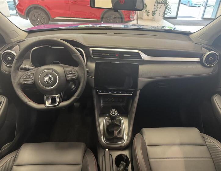 MG ZS 6
